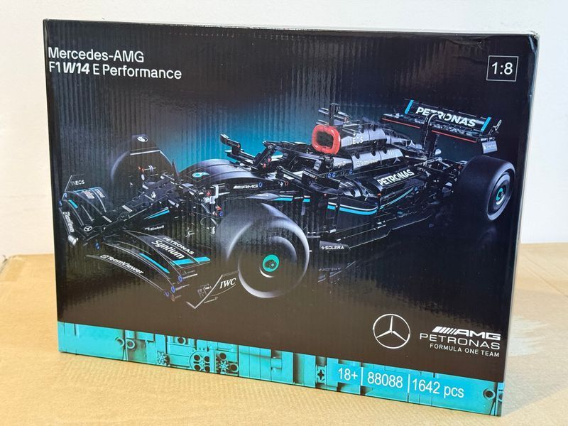 Конструктор Mercedes-AMG F1 W14 E Performance 1642 деталей совместим с лего техник 42171 1000227 фото