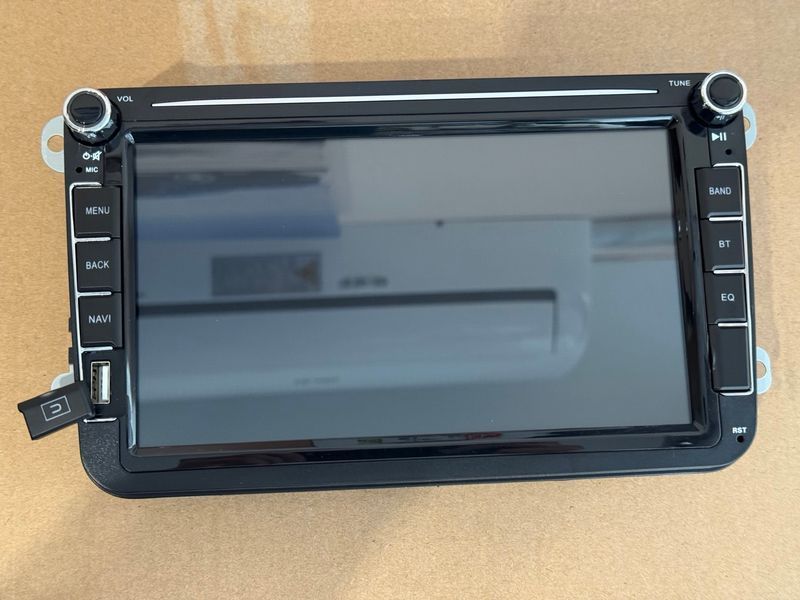 Автомагнитола штатная Android 2Din 8021А для Volkswagen, Skoda, Seat (8", 2/32GB, 4 ядра, CarPlay) 1000231 фото