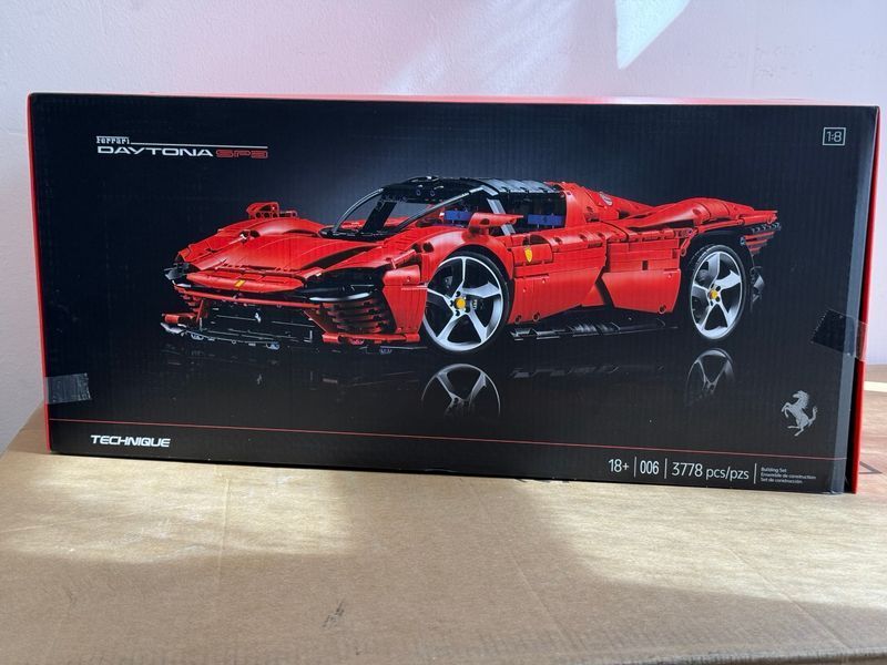 Конструктор машинка Аналог LEGO Technic 42143 Ferrari Daytona SP3 3778 деталей 1000186 фото