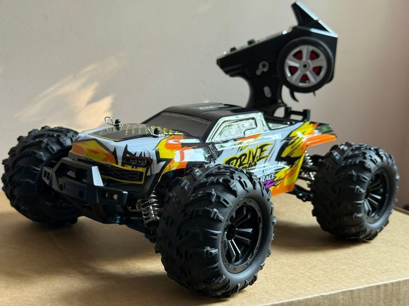 Машинка на радіоуправлінні Drive Pro Q117B, 70 км/г, монстр трак 4х4, Жовтий 1000233-1 фото