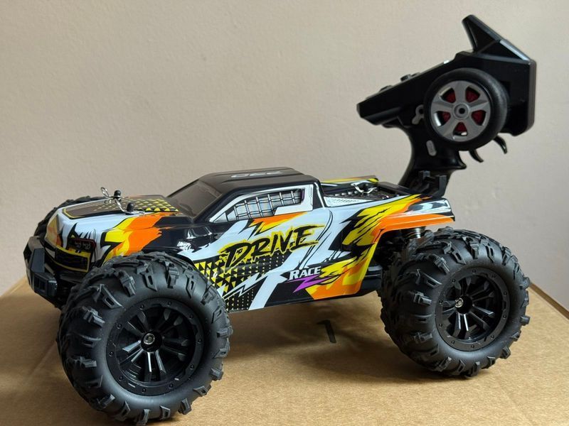 Машинка на радіоуправлінні Drive Pro Q117B, 70 км/г, монстр трак 4х4, Жовтий 1000233-1 фото