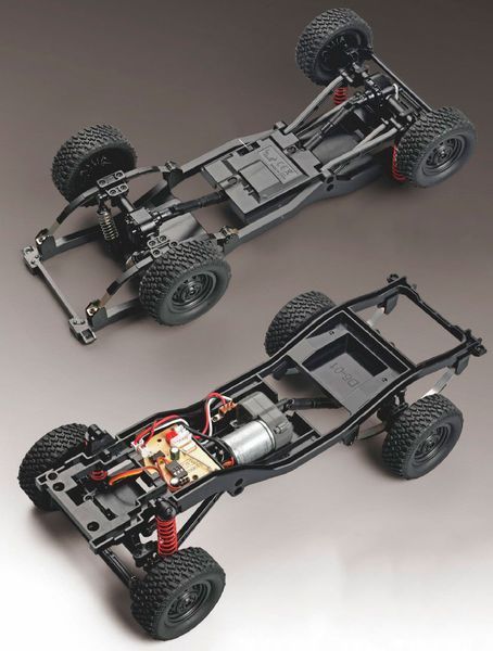 Машинка на радиоуправлении Toyota Land Cruiser 79, RC внедорожник 4x4, масштаб 1:12, модель MN82 1000236 фото